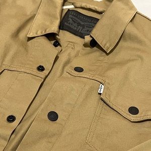 Levi’s Tan Summer Breathable Shirt Jacket